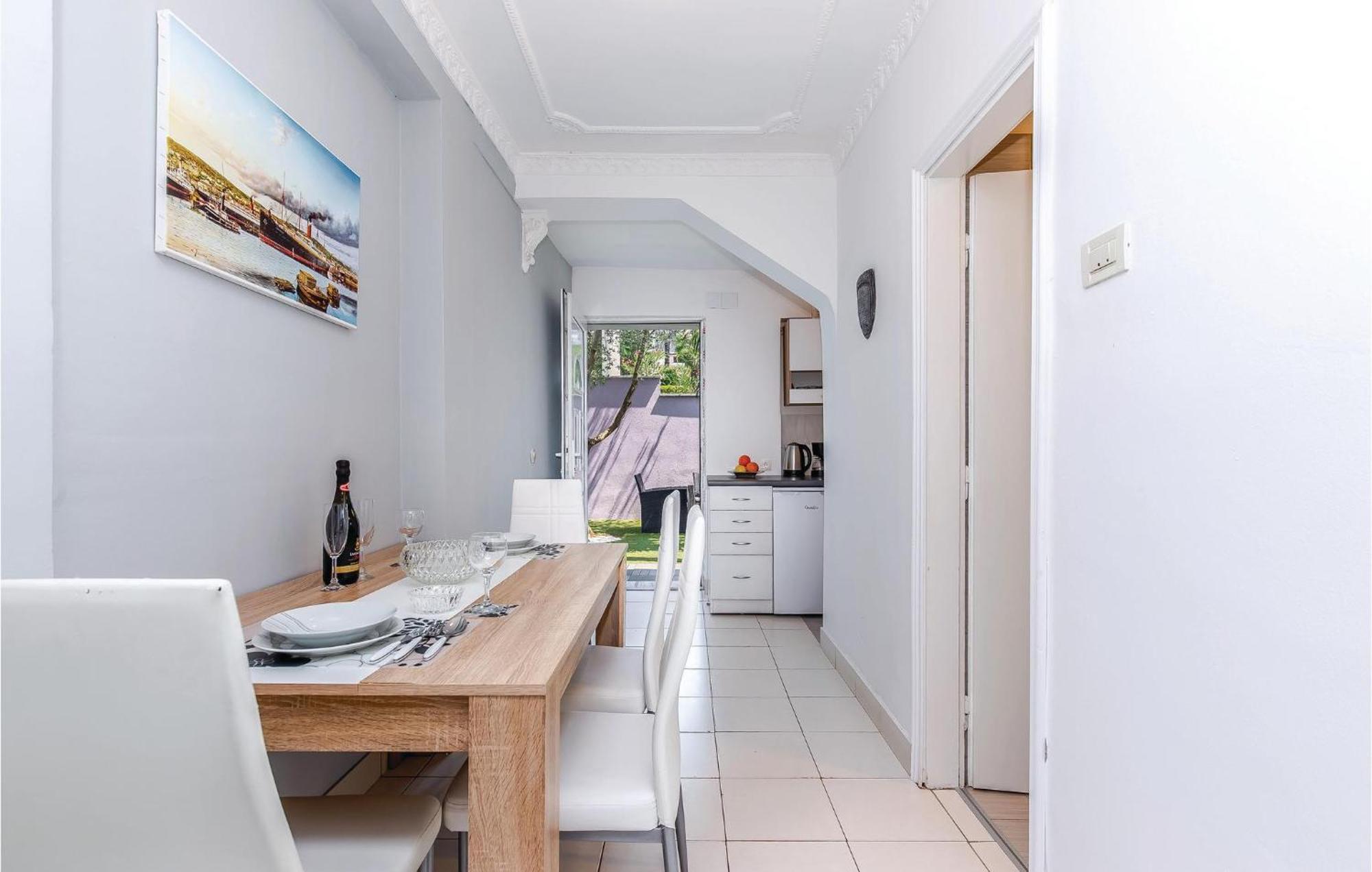 Stunning Apartment In Kostrena With Kitchen 외부 사진